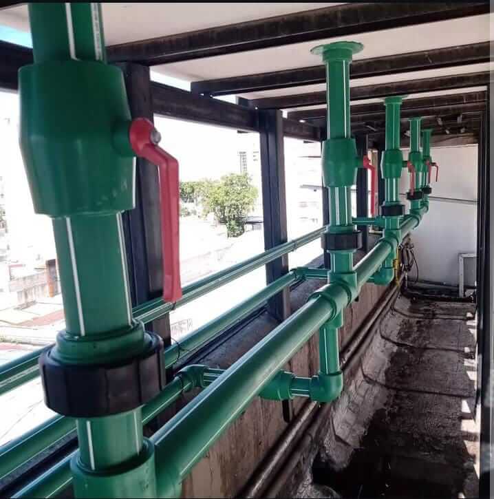 conexiones de tanque